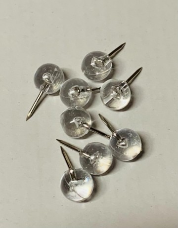 Push pin transparant